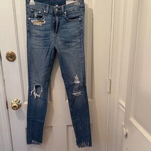 Rag & Bone Distressed Skinny Jeans in cool wash, sz 26
